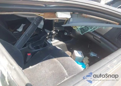 2004 Hyundai Sonata z USA, uszkodzony, nr VIN KMHWF25H84A015814